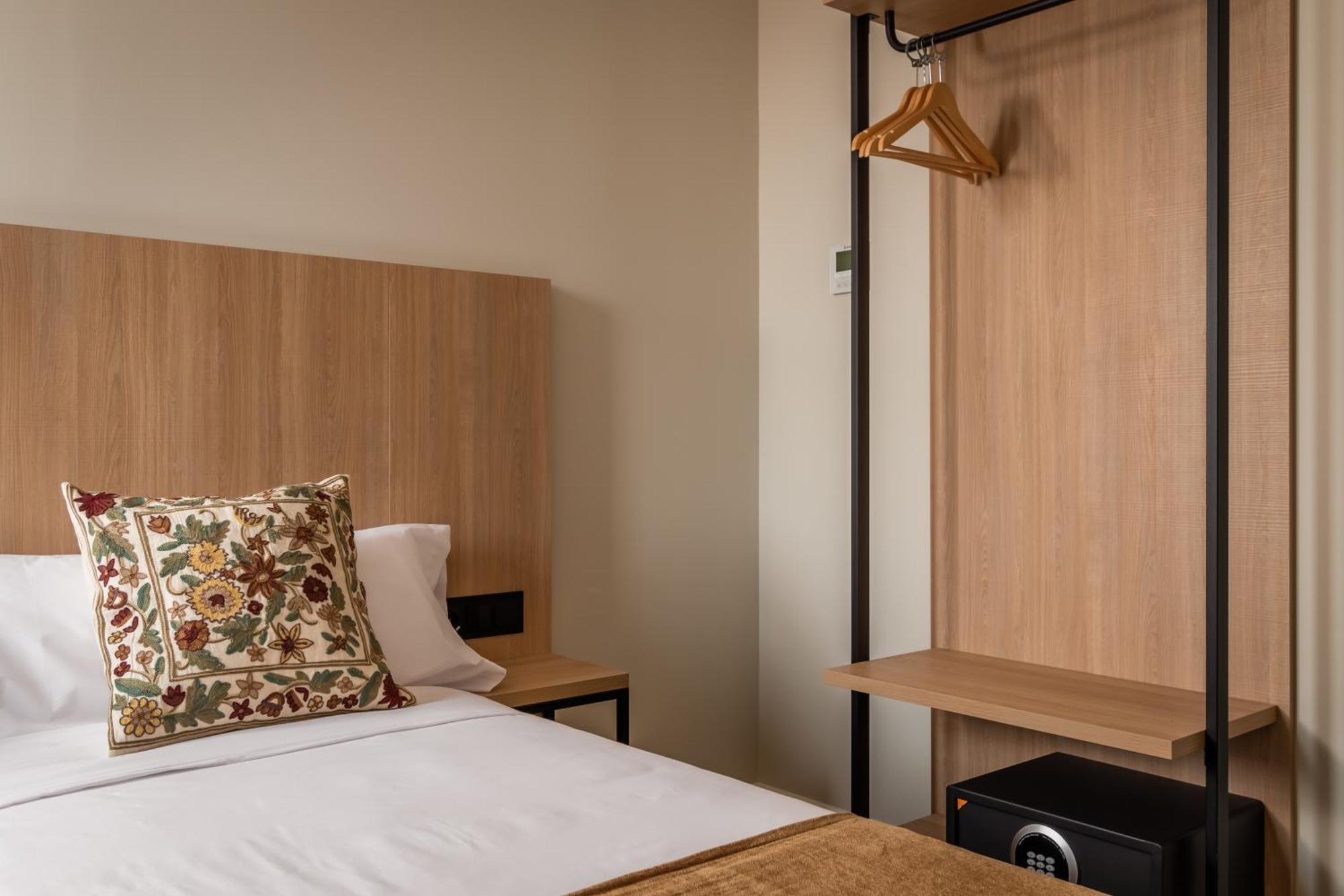 Aerohotel Barcelona Airport 24H El Prat de Llobregat Luaran gambar